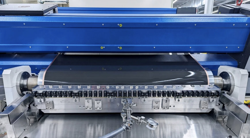 Dürr expands portfolio with enhanced simultaneous two-sided coating machine